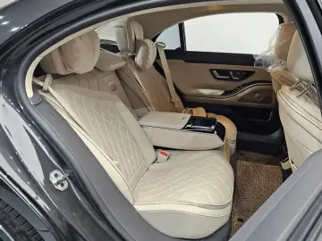 2023 Mercedes-Benz S-Класс с пробегом 60 736 км