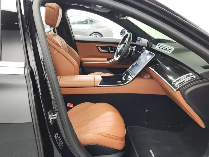 2022 Mercedes-Benz S-Класс с пробегом 65 523 км