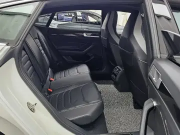 2022 Volkswagen Arteon с пробегом 61 681 км
