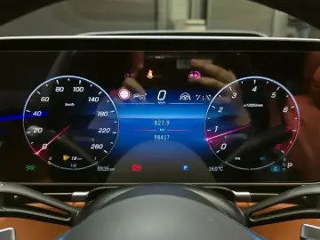 2022 Mercedes-Benz S-Класс с пробегом 98 417 км