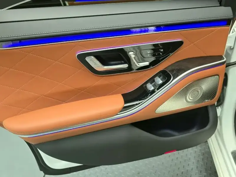2022 Mercedes-Benz S-Класс с пробегом 98 417 км