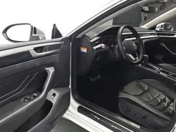 2022 Volkswagen Arteon с пробегом 63 015 км