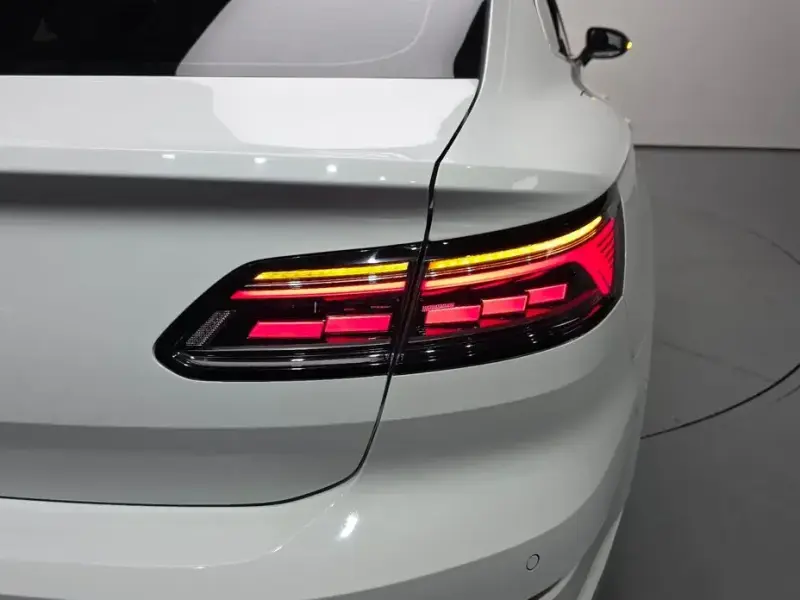 2022 Volkswagen Arteon с пробегом 63 015 км