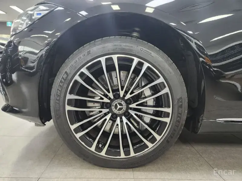 2023 Mercedes-Benz S-Класс с пробегом 73 981 км
