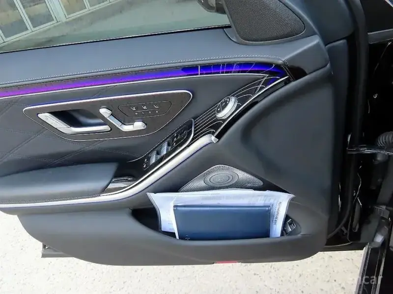 2022 Mercedes-Benz S-Класс с пробегом 24 428 км