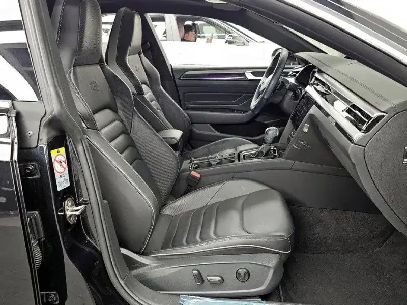 2022 Volkswagen Arteon с пробегом 13 693 км