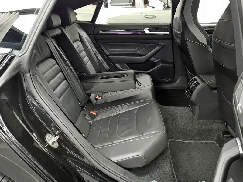 2022 Volkswagen Arteon с пробегом 13 693 км