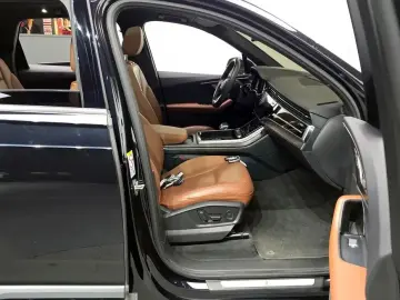 2021 Audi Q7 с пробегом 93 454 км