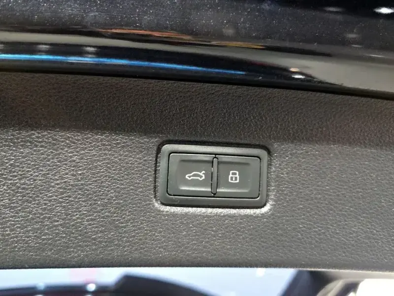 2021 Audi Q7 с пробегом 93 454 км