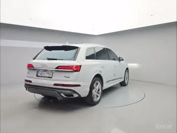 2021 Audi Q7 с пробегом 87 650 км