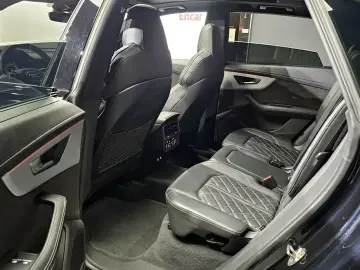 2021 Audi Q8 с пробегом 63 562 км