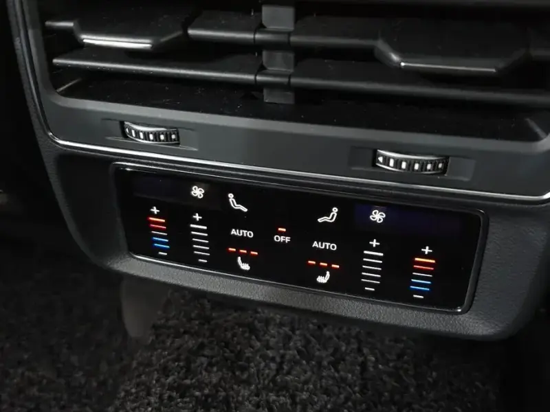 2021 Audi Q8 с пробегом 47 250 км