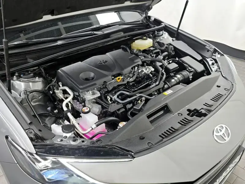 2025 Toyota Camry с пробегом 5 180 км