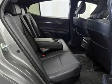 2025 Toyota Camry с пробегом 5 180 км