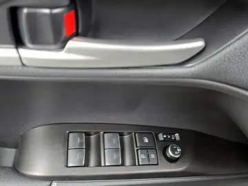 2025 Toyota Camry с пробегом 5 180 км