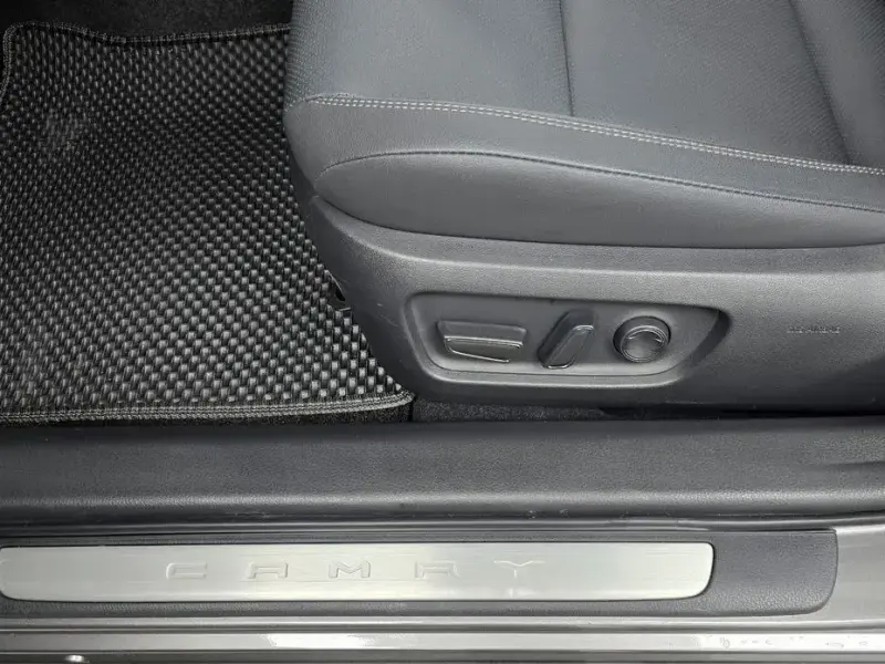 2025 Toyota Camry с пробегом 5 180 км