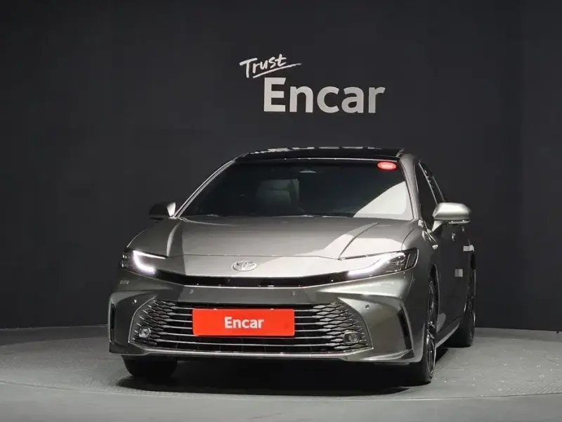 2025 Toyota Camry с пробегом 3 912 км
