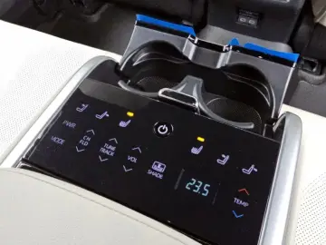 2025 Toyota Camry с пробегом 3 912 км