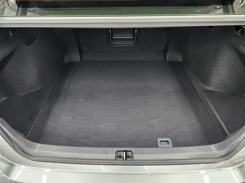 2025 Toyota Camry с пробегом 8 571 км