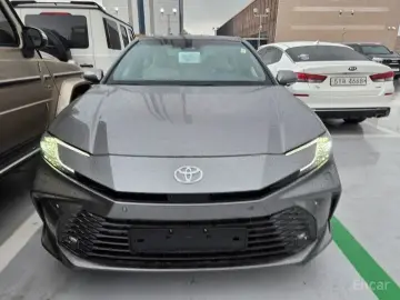 2026 Toyota Camry с пробегом 5 км