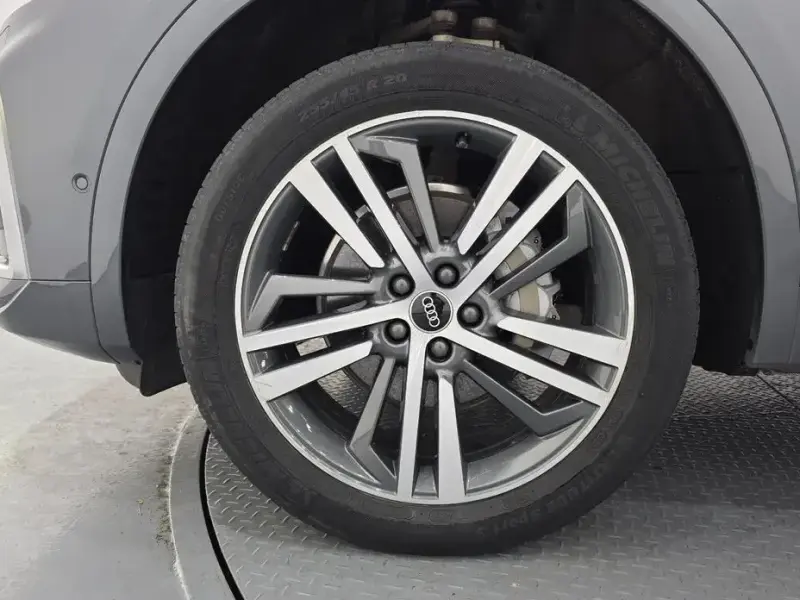 2023 Audi Q5 с пробегом 47 804 км