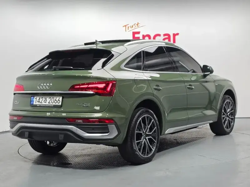 2022 Audi Q5 с пробегом 25 015 км