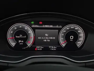 2022 Audi Q5 с пробегом 25 015 км