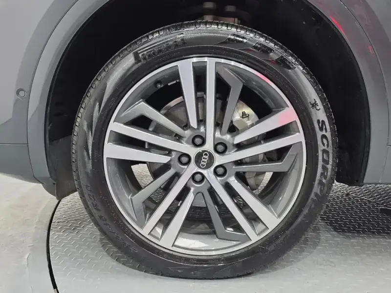 2021 Audi Q5 с пробегом 29 593 км