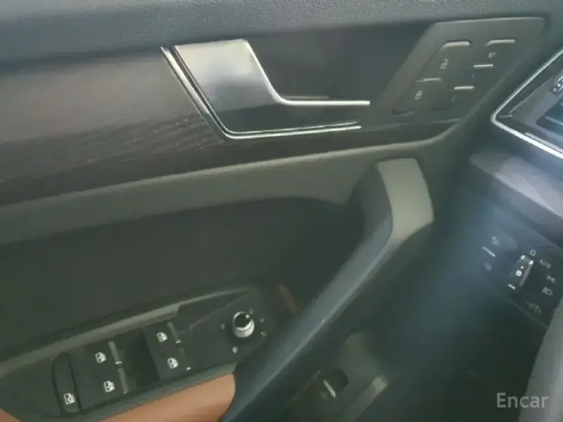 2023 Audi Q5 с пробегом 50 758 км