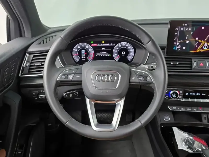 2023 Audi Q5 с пробегом 45 199 км