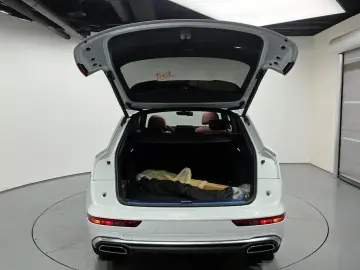 2023 Audi Q5 с пробегом 35 140 км