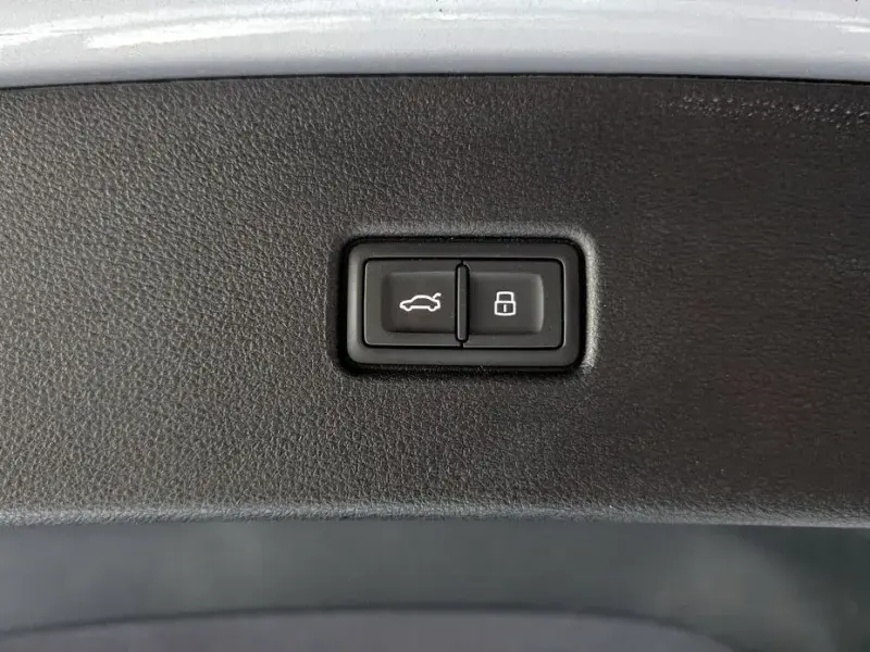 2022 Audi Q5 с пробегом 119 983 км