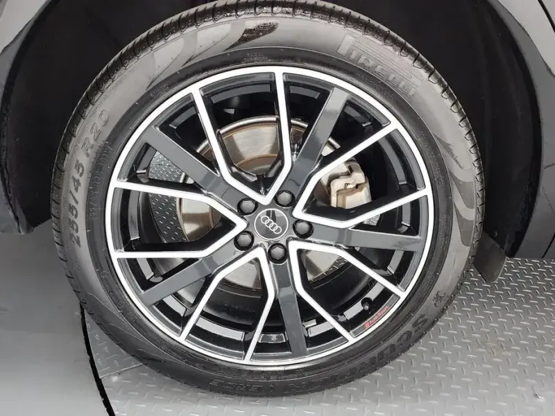2023 Audi Q5 с пробегом 41 318 км