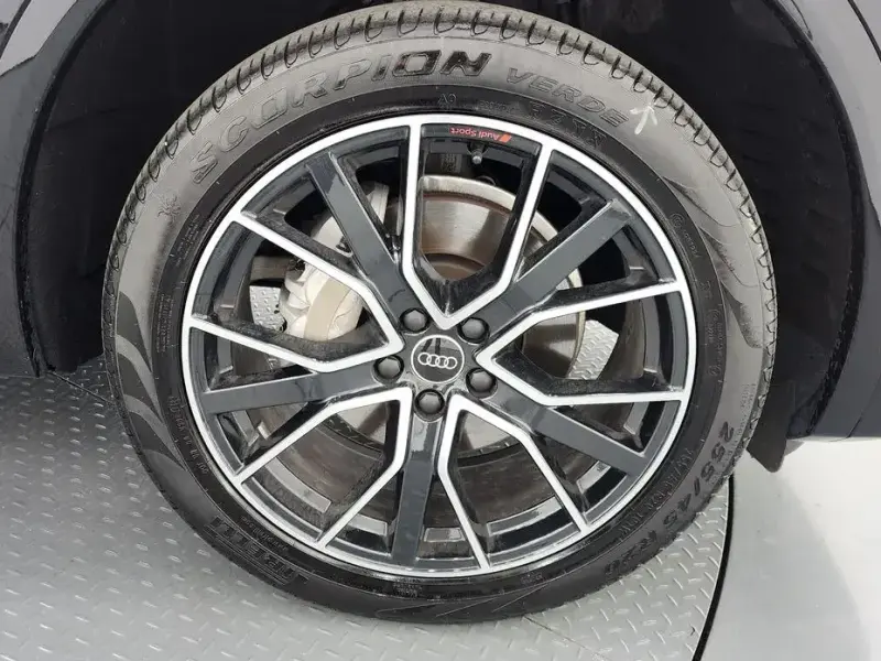 2023 Audi Q5 с пробегом 41 318 км