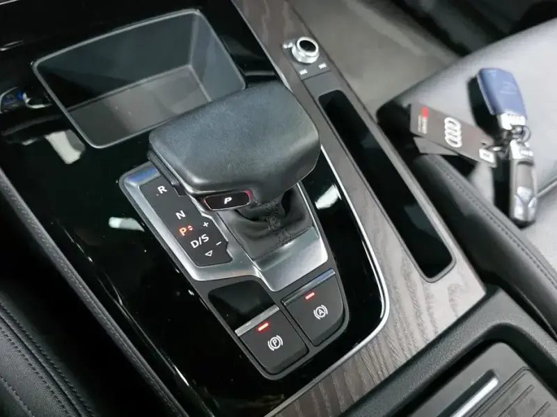 2023 Audi Q5 с пробегом 38 484 км