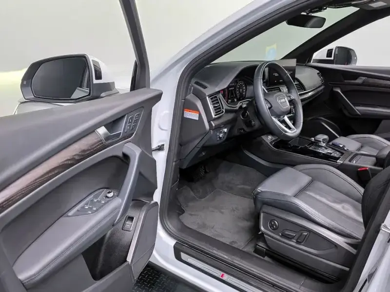 2023 Audi Q5 с пробегом 38 484 км