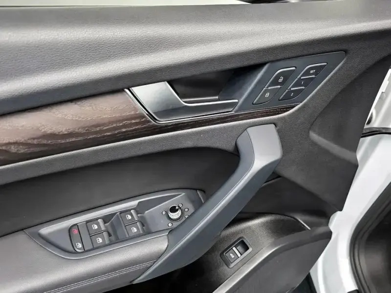 2023 Audi Q5 с пробегом 38 484 км