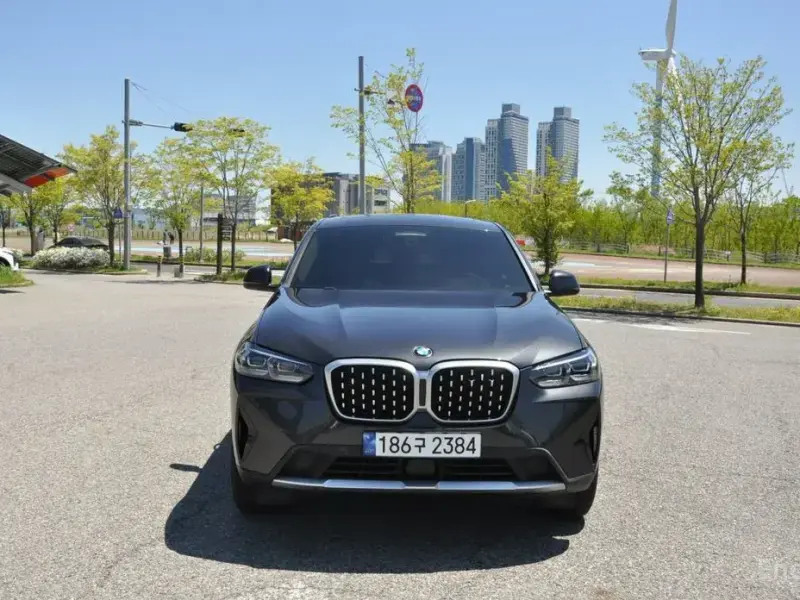 2023 BMW X4 с пробегом 50 800 км
