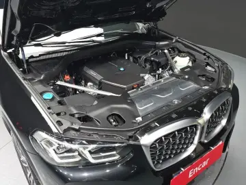 2025 BMW X4 с пробегом 4 510 км