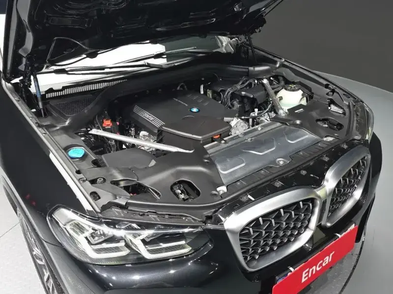 2025 BMW X4 с пробегом 4 510 км