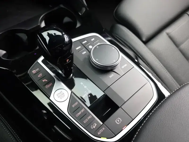 2025 BMW X4 с пробегом 4 510 км