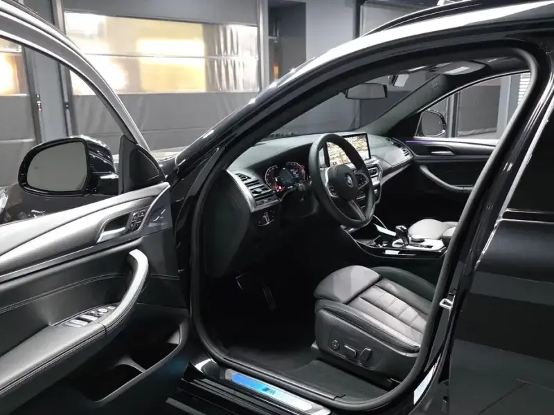2025 BMW X4 с пробегом 4 510 км