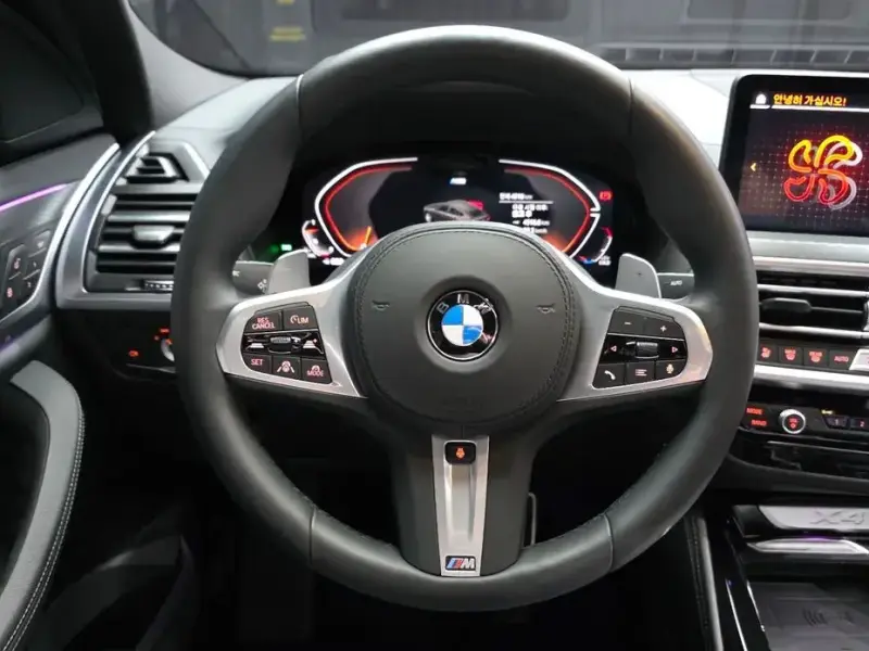 2025 BMW X4 с пробегом 4 510 км