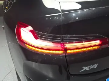 2025 BMW X4 с пробегом 4 510 км