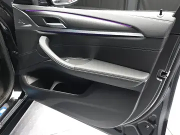 2025 BMW X4 с пробегом 4 510 км
