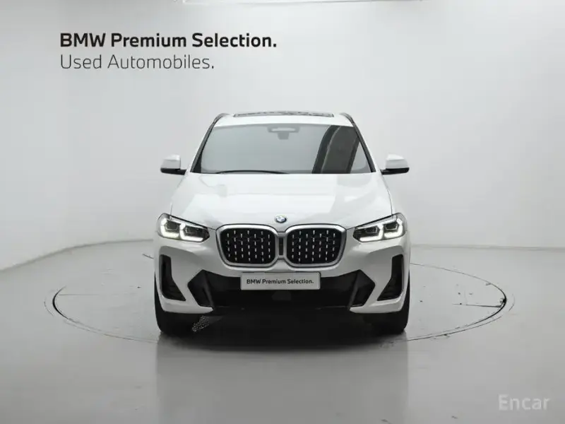 2025 BMW X4 с пробегом 27 336 км