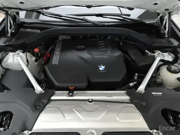 2025 BMW X4 с пробегом 27 336 км