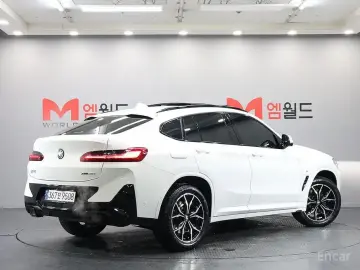2023 BMW X4 с пробегом 10 955 км