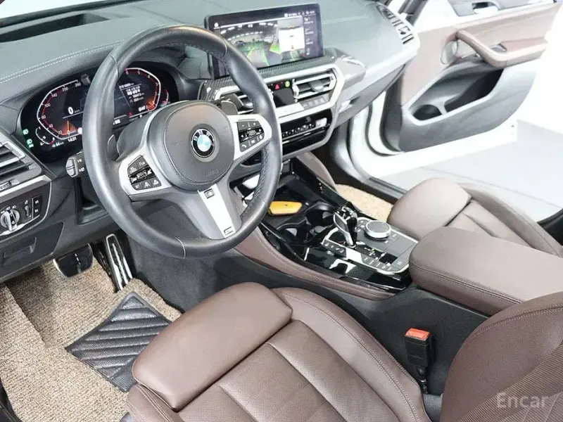 2023 BMW X4 с пробегом 10 955 км
