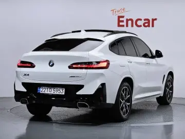 2024 BMW X4 с пробегом 23 098 км